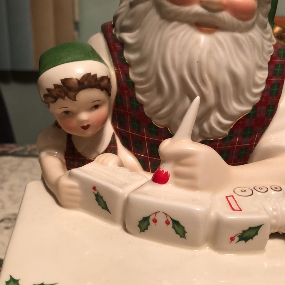 COPY - 🆕🆕🆕LENOX SANTA’S HOLIDAY TOY SHOP COOKIE JAR🆕 - Picture 7 of 16